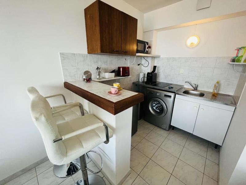 Studio - 30 m² - 1 pièce