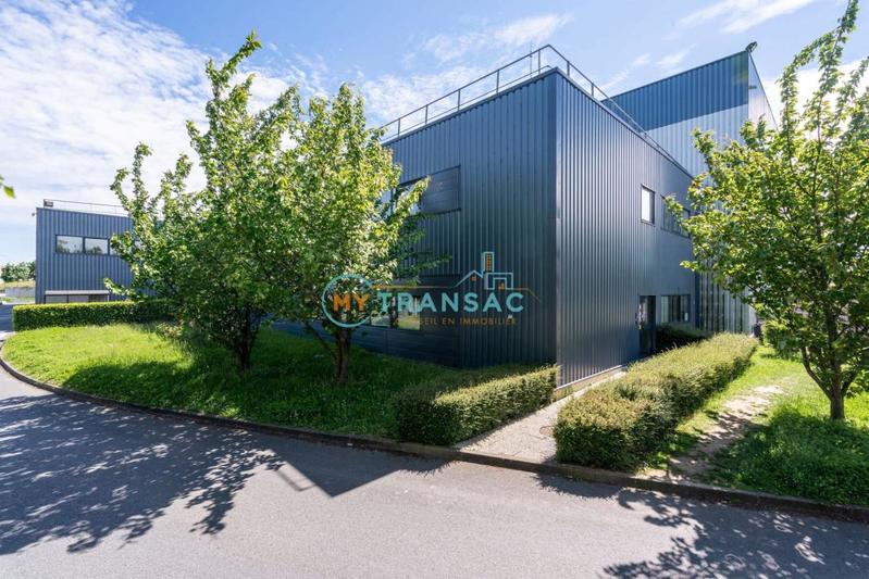 Entrepôt - 32 863 m²