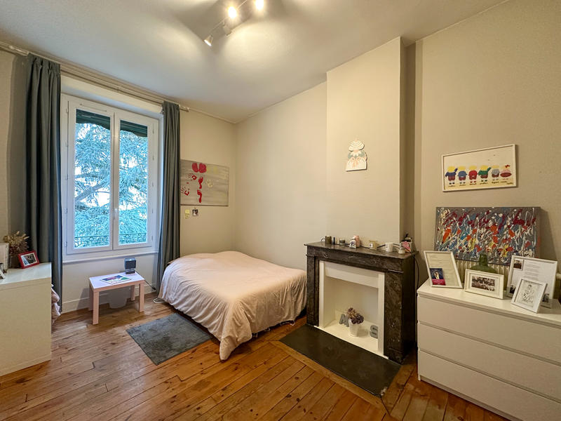 Maison - 317 m² - 10 pièces