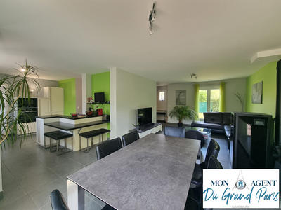 Maison - 146 m² - 6 pièces