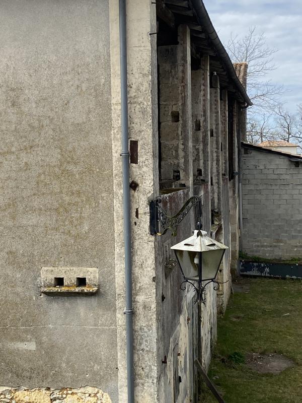 Maison - 654 m² - 11 pièces