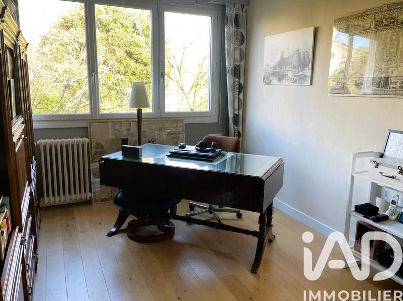 Appartement - 147 m² - 7 pièces