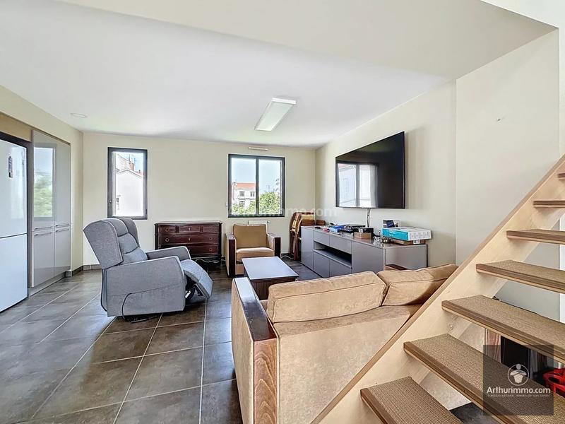 Appartement - 155 m² - 6 pièces