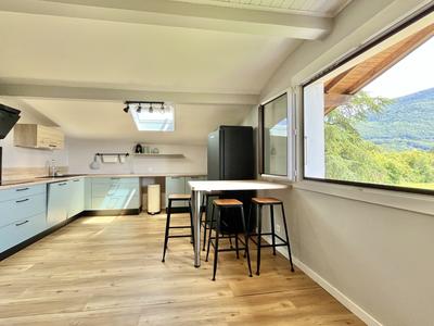 Appartement - 106 m² - 5 pièces