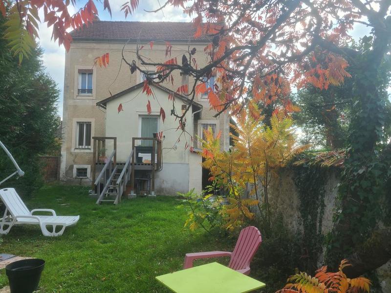 Maison - 85 m² - 3 pièces