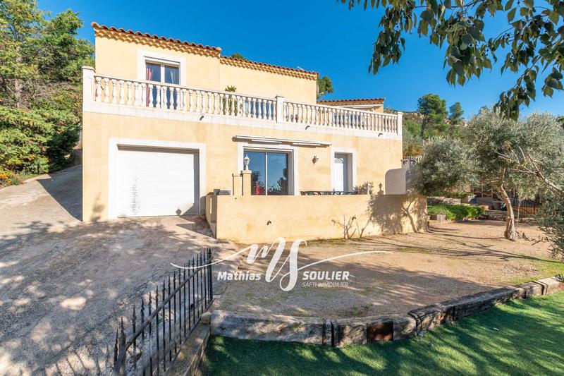 Villa - 260 m² - 9 pièces