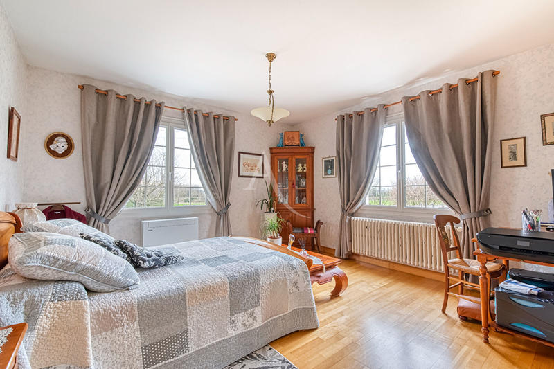 Maison - 170 m² - 5 pièces