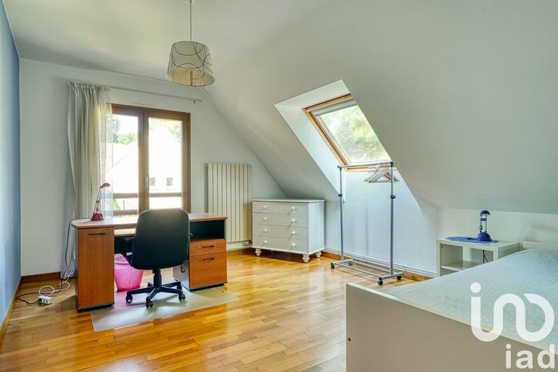 Maison - 222 m² - 9 pièces