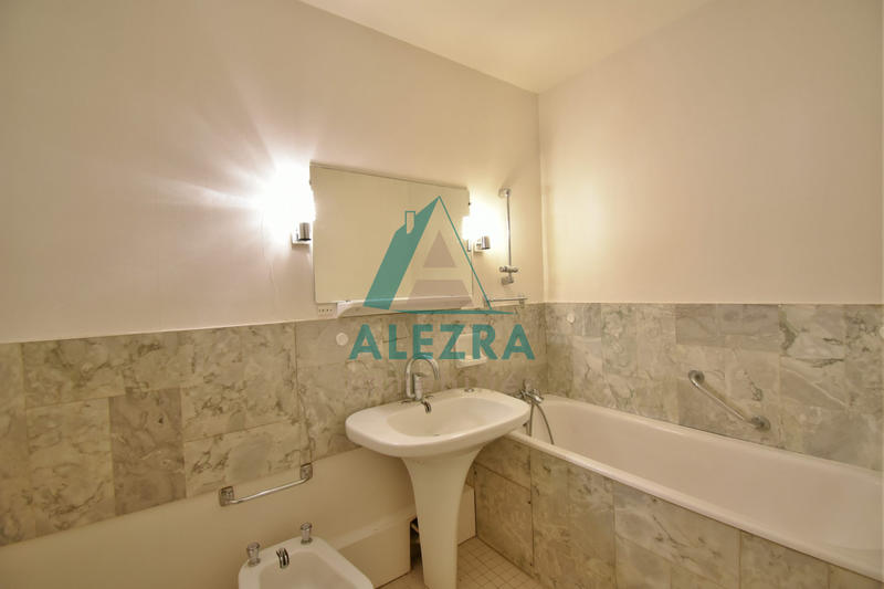 Appartement - 92 m² - 4 pièces