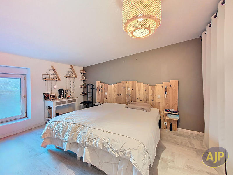 Maison - 128 m² - 5 pièces