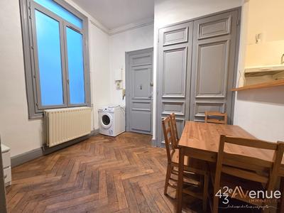 Appartement - 79 m² - 3 pièces