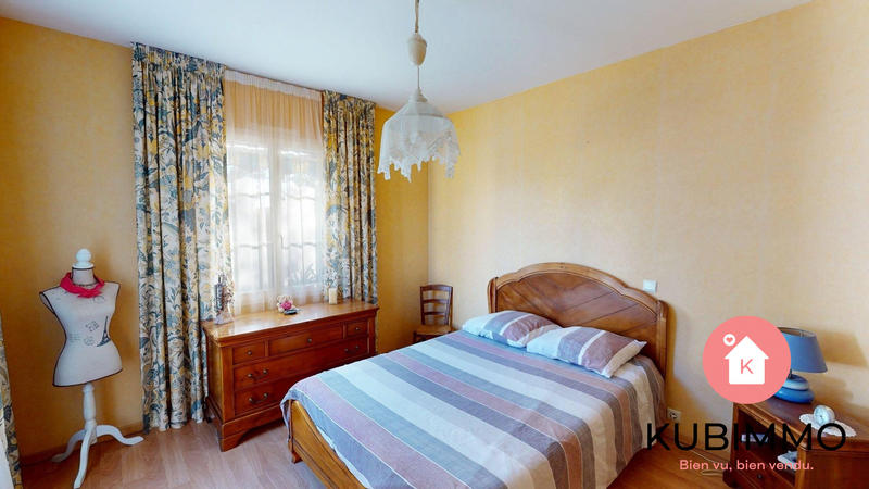 Maison - 197 m² - 7 pièces