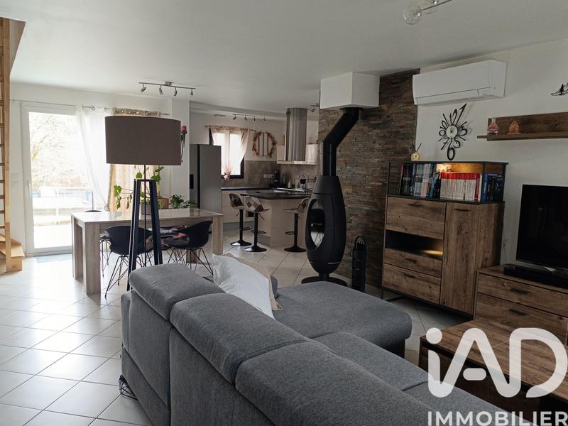 Maison - 96 m² - 4 pièces