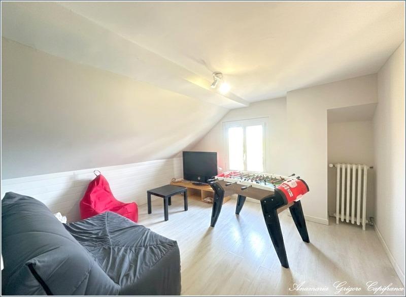 Maison - 197 m² - 6 pièces