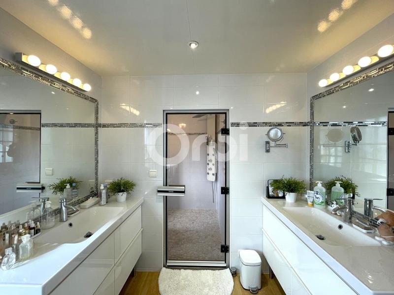 Maison - 162 m² - 5 pièces