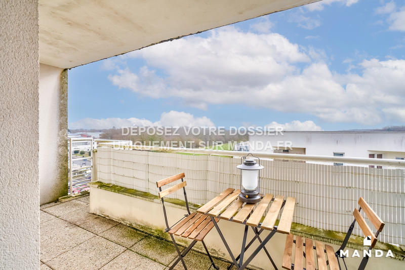 Chambre - 10 m² - 5 pièces