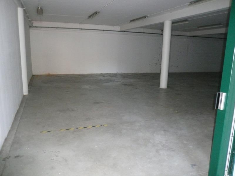 Local commercial - 366 m² - 8 pièces