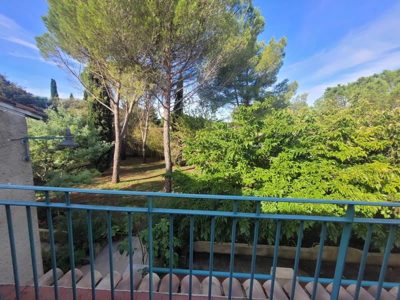 Villa - 243 m² - 11 pièces