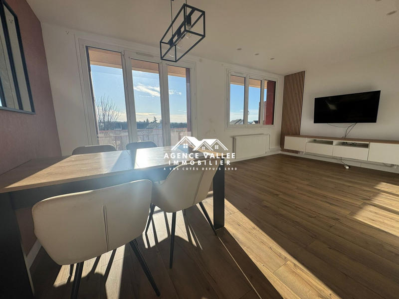 Appartement - 70 m² - 4 pièces