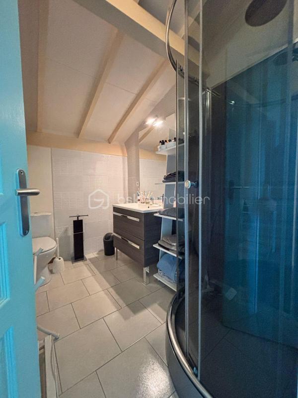 Maison traditionnelle - 200 m² - 7 pièces