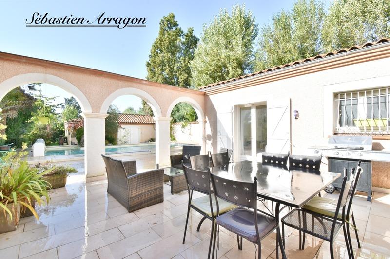 Villa - 180 m² - 7 pièces