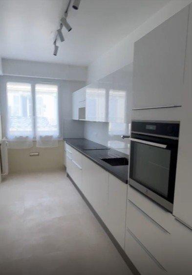 Appartement - 95 m² - 3 pièces