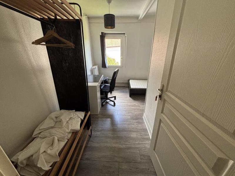 Chambre - 11 m² - 1 pièce