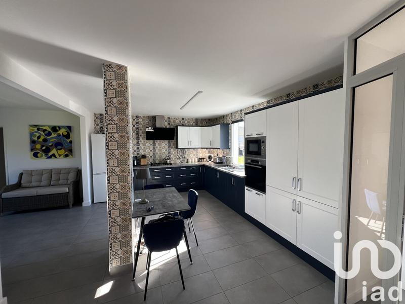 Maison - 361 m² - 12 pièces