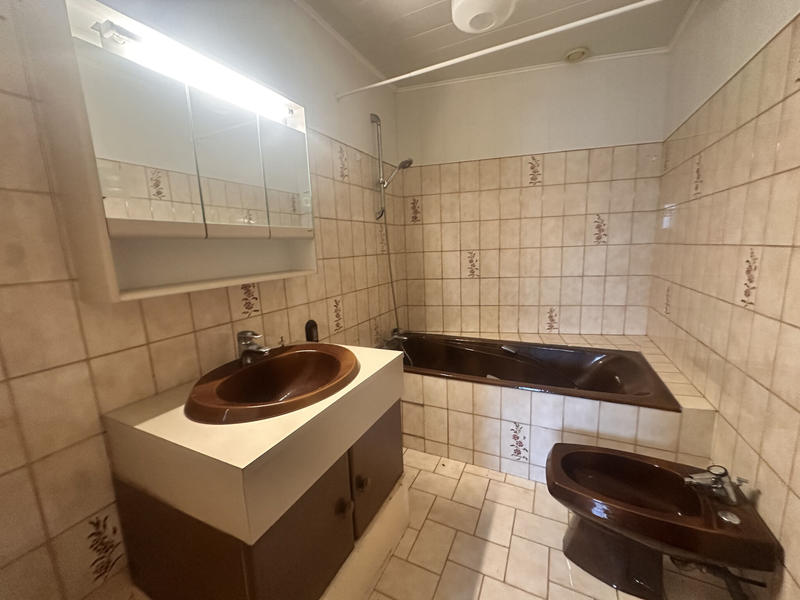 Maison - 272 m² - 10 pièces