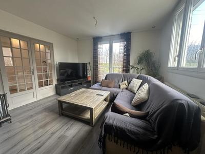 Maison - 224 m² - 6 pièces