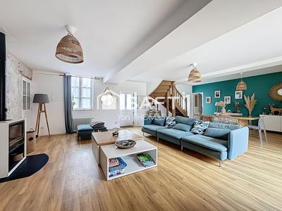 Maison de ville - 220 m² - 7 pièces