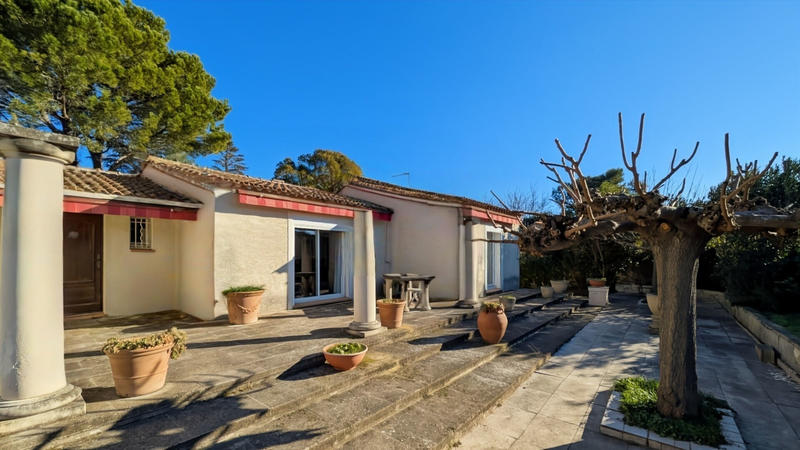 Maison - 99 m² - 4 pièces