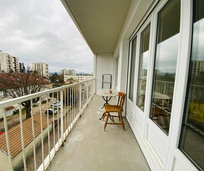 Appartement - 95 m² - 4 pièces