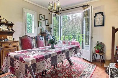 Maison - 142 m² - 7 pièces