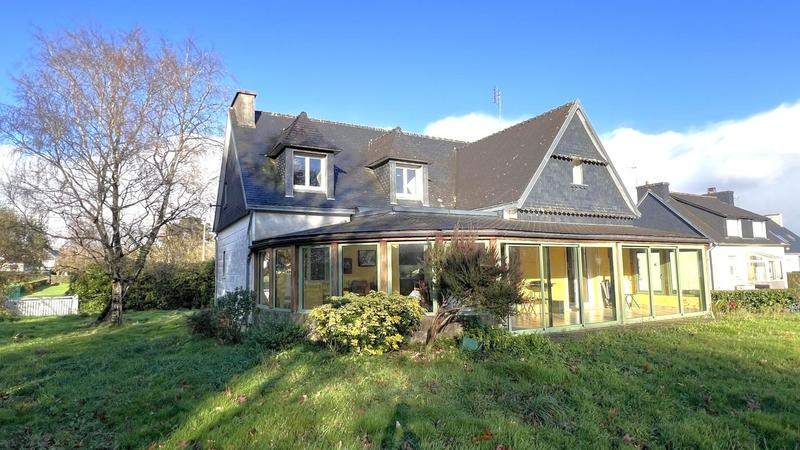 Maison - 193 m² - 6 pièces