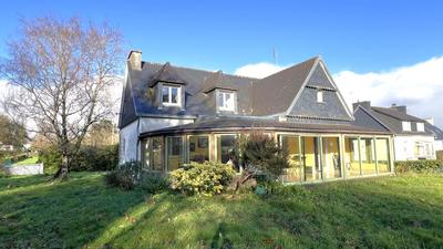 Maison - 199 m² - 6 pièces