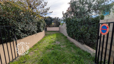 Parking / Garage - 133 m²