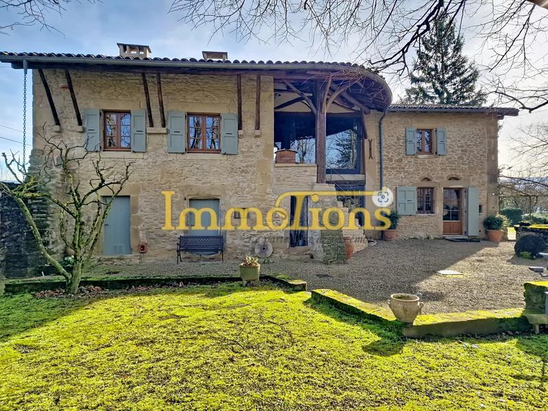 Propriété - 268 m² - 7 pièces