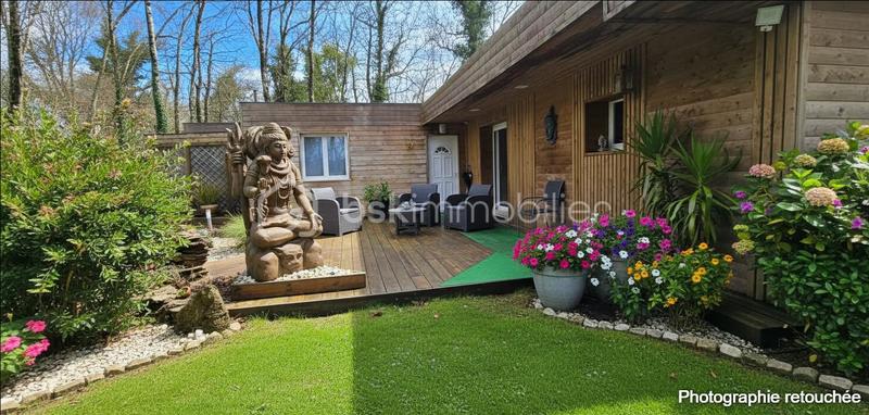 Maison - 176 m² - 6 pièces