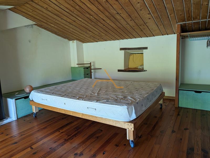 Maison en pierre - 74 m² - 4 pièces