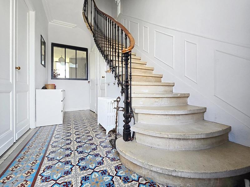 Maison - 141 m² - 7 pièces