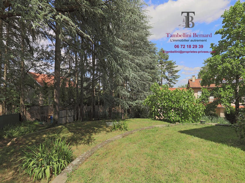 Demeure - 185 m² - 7 pièces