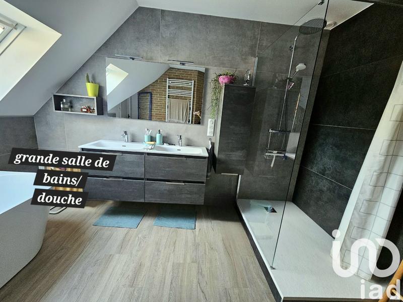 Maison - 151 m² - 7 pièces