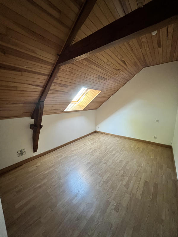 Maison - 147 m² - 8 pièces