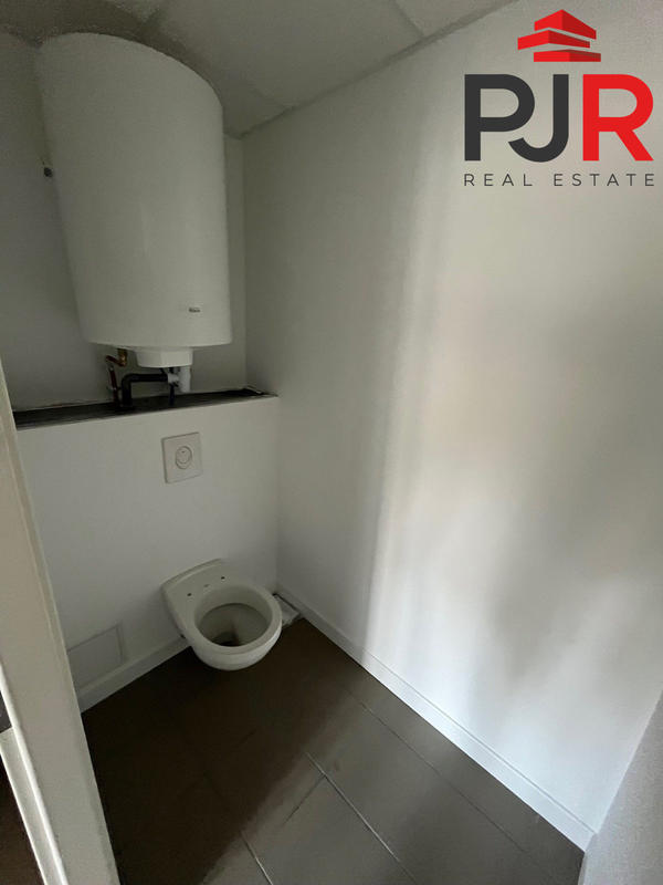 Local d'activités - 285 m²