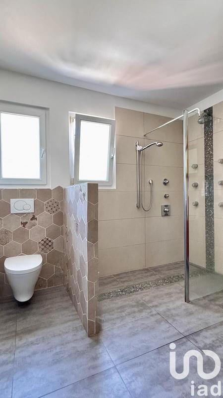 Maison - 127 m² - 5 pièces