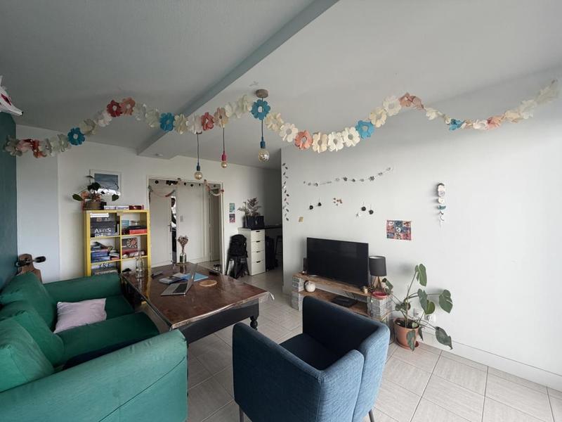 Chambre - 80 m² - 2 pièces