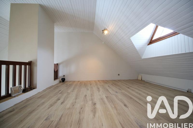 Maison - 215 m² - 10 pièces