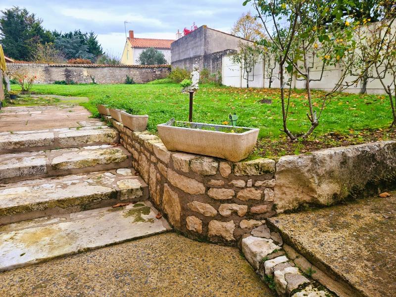 Maison - 211 m² - 8 pièces