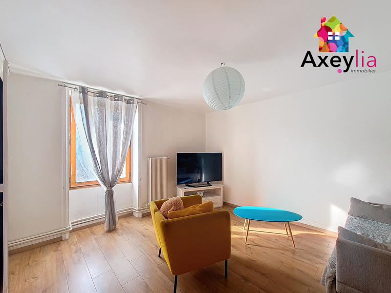 Maison - 249 m² - 7 pièces